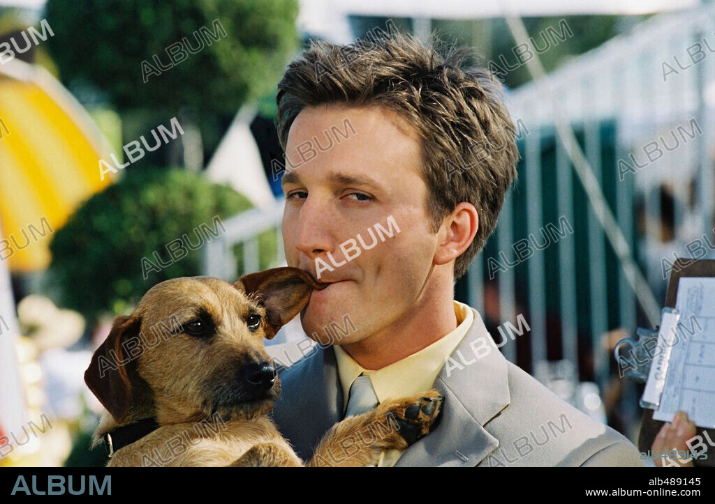BRECKIN MEYER in GARFIELD: THE MOVIE, 2004, directed by PETER HEWITT. Copyright TM 20 TH CENTURY FOX.