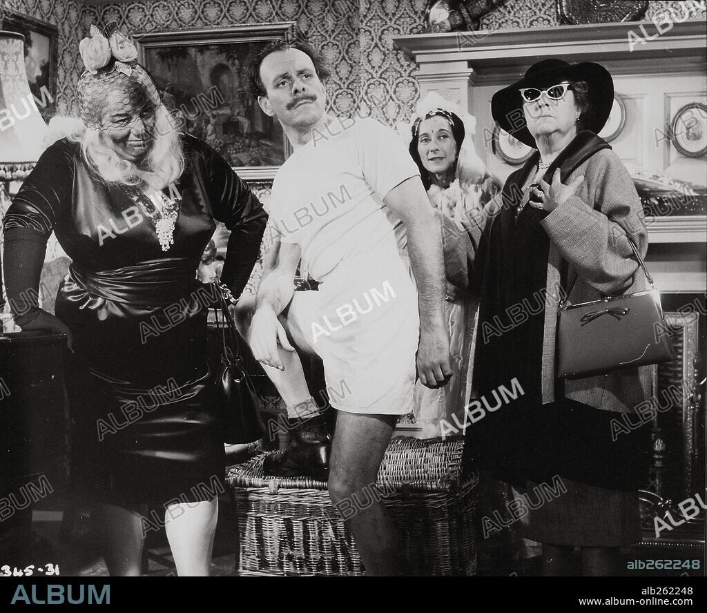 ATHENE SEYLER, ELSPETH DUXBURY, HATTIE JACQUES and TERRY-THOMAS in MAKE MINE MINK, 1960, directed by ROBERT ASHER. Copyright RANK.