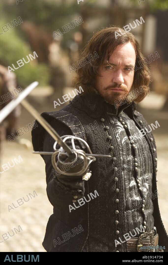 MATTHEW MACFADYEN in THE THREE MUSKETEERS, 2011, directed by PAUL W. S. ANDERSON. Copyright CONSTANTIN FILM PRODUCKTION/IMPACT PICTURES / KONOW, ROLF.
