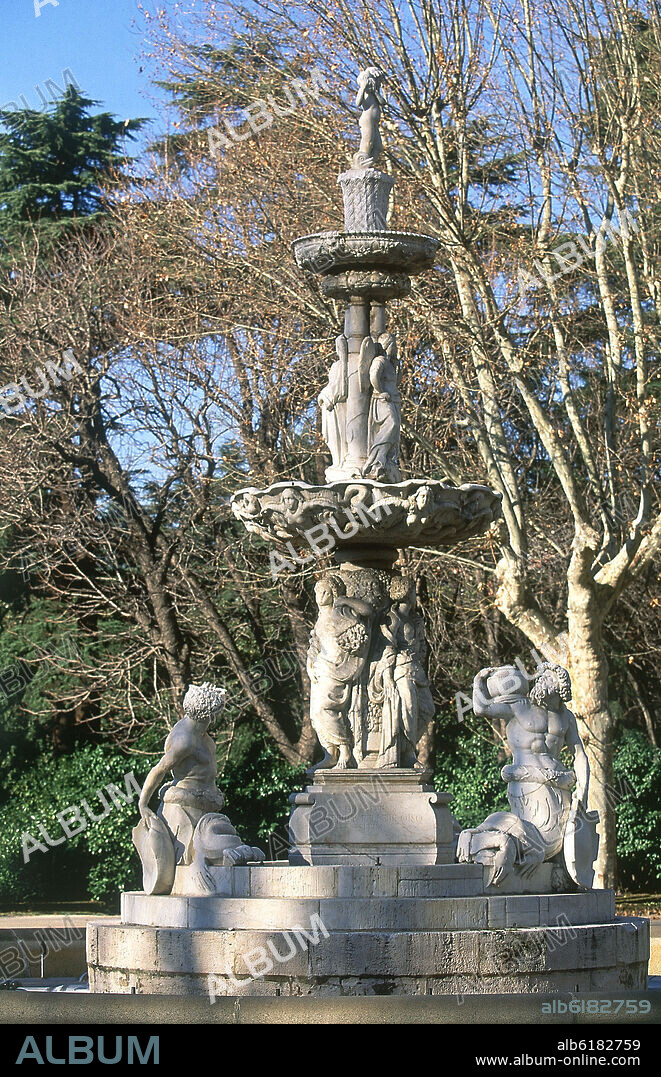 FUENTE DE LOS TRITONES - S XVII - FUENTE BARROCA SITUADA EN LOS JARDINES DEL CAMPO DEL MORO.