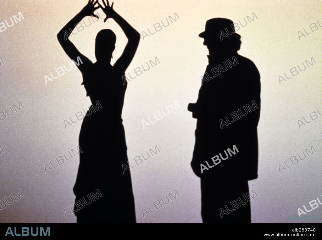 CARLOS SAURA und MARIA PAGES in FLAMENCO, 1995, unter der Regie von CARLOS SAURA. Copyright JUAN LEBRON PRODUCCIONES.