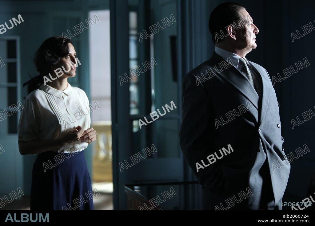 OSMAR NUÑEZ en JUAN Y EVA, 2011, dirigida por PAULA DE LUQUE. Copyright BARAKACINE PRODUCCIONES.