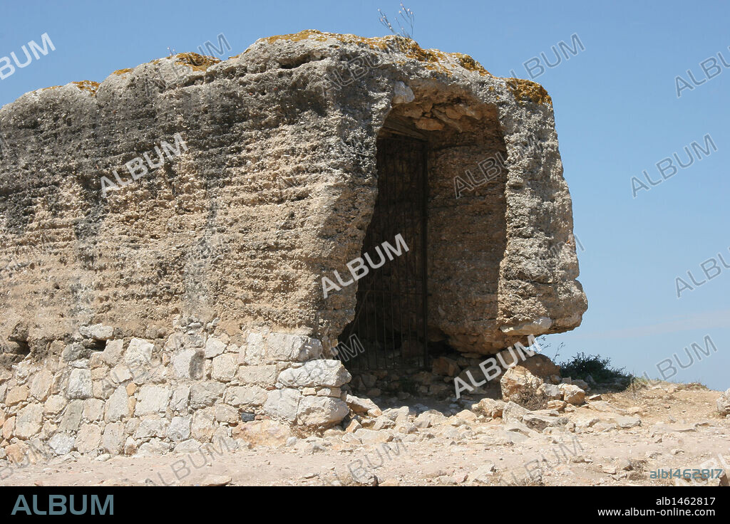 ARTE ROMANO. ESPAÑA. MURALLA ROMANA DE LA CIUDAD DE EMPURIES. Edificada en el siglo I a. C.. Comarca de l'Alt Empordà. Provincia de Girona. Cataluña.