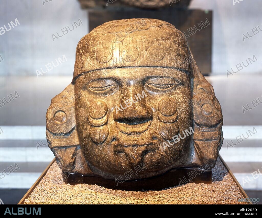 Mexico.Mexico D.F. .Museo Nacional de Antropologia.Coyolxauhqui (Diosa Lunar).Cultura Azteca-Mexica.