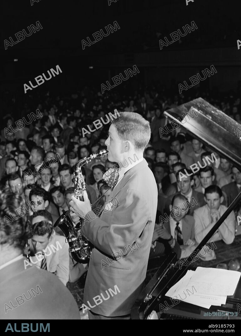 WILLIAM PAUL GOTTLIEB. Portrait of Art Pepper, 1947 or 1948.