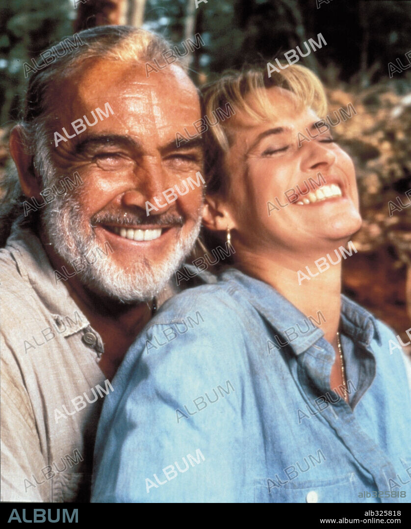 LORRAINE BRACCO y SEAN CONNERY en LOS ÚLTIMOS DÍAS DEL EDÉN, 1992 (MEDICINE MAN), dirigida por JOHN MCTIERNAN. Copyright CINERGI/COLUMBIA/TRI-STAR/ / O'NEILL, TERRY.