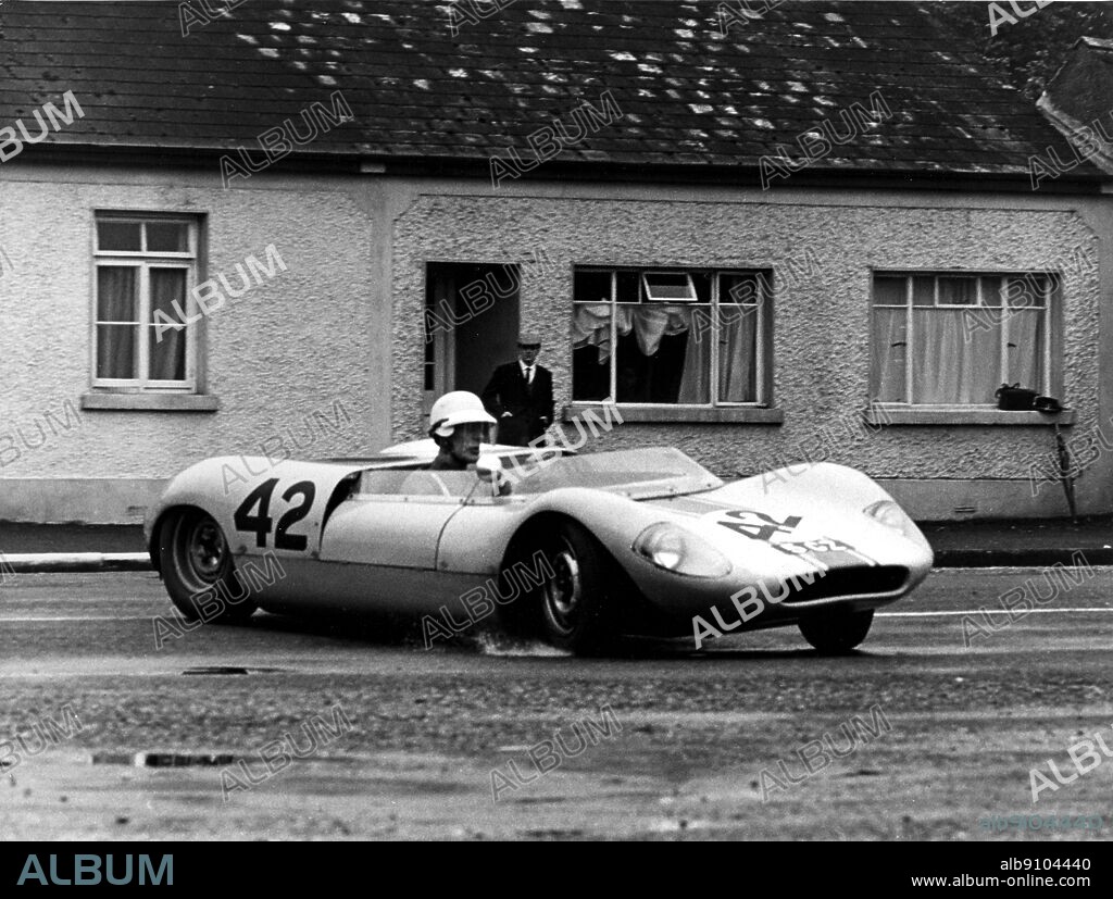 Charles Eyre-Maunsell in the Dunboyne Trophy Race.