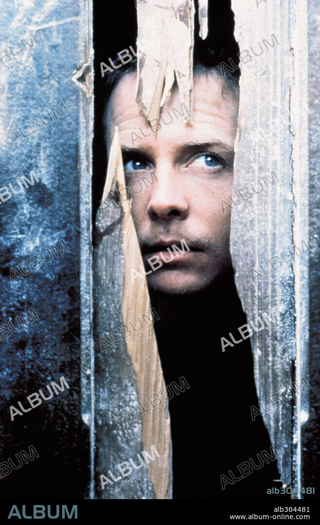 MICHAEL J. FOX in THE FRIGHTENERS, 1996, directed by PETER JACKSON. Copyright WINGNUT FILMS / VINET, PIERRE.
