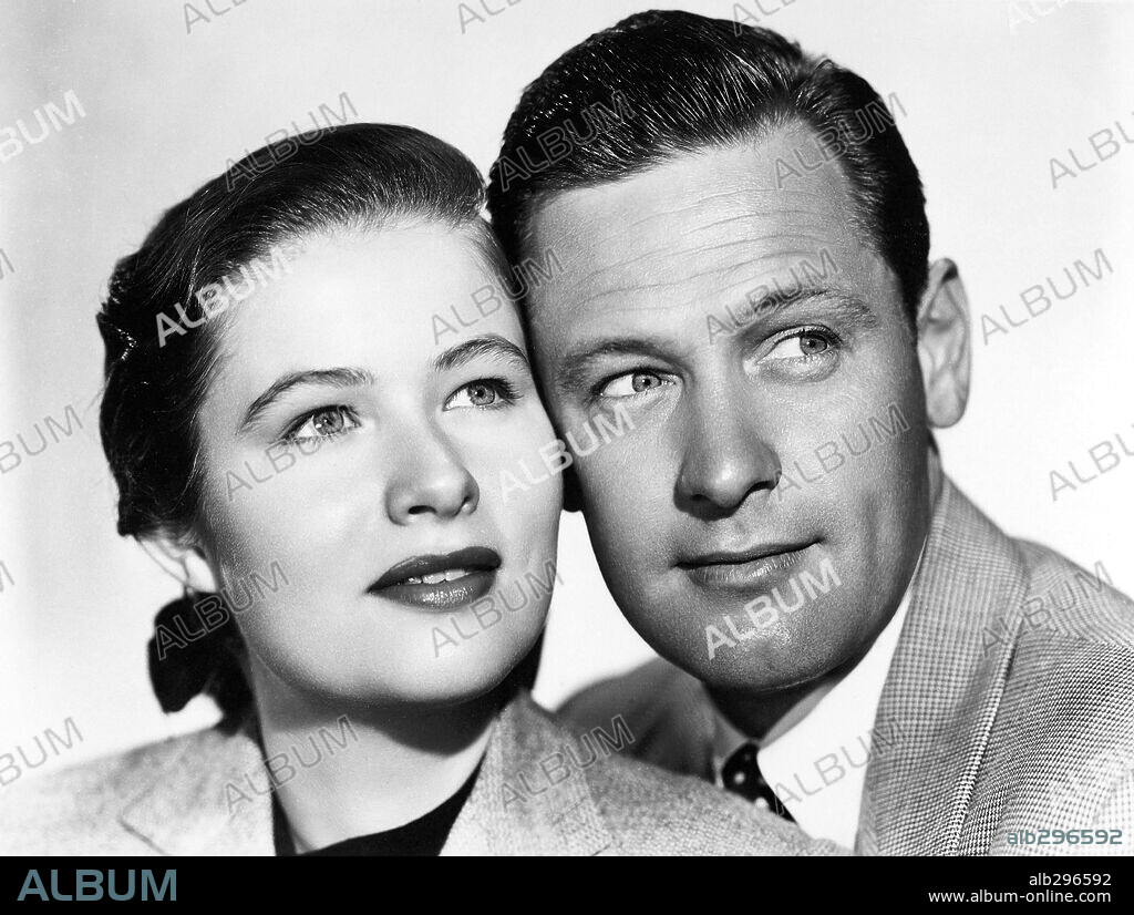NANCY OLSON and WILLIAM HOLDEN in SUNSET BLVD., 1950, directed by BILLY WILDER. Copyright PARAMOUNT PICTURES.