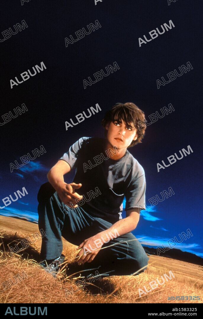 JOHNNY DEPP in ARIZONA DREAM, 1993, directed by EMIR KUSTURICA. Copyright WARNER BROS.