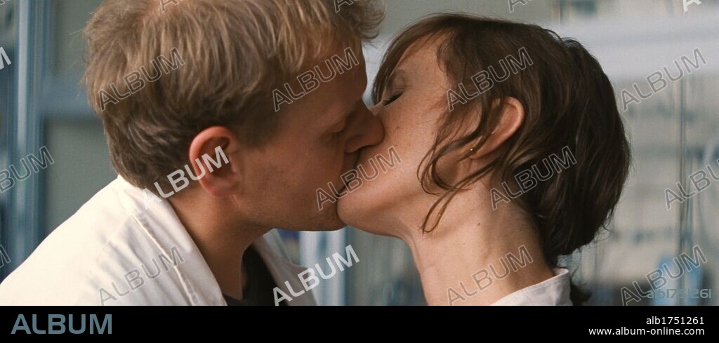 DEVID STRIESOW y SOPHIE ROIS en THREE, 2010, dirigida por TOM TYKWER. Copyright X-Filme Creative Pool/ WDR/ARD Degeto Film/ARTE.