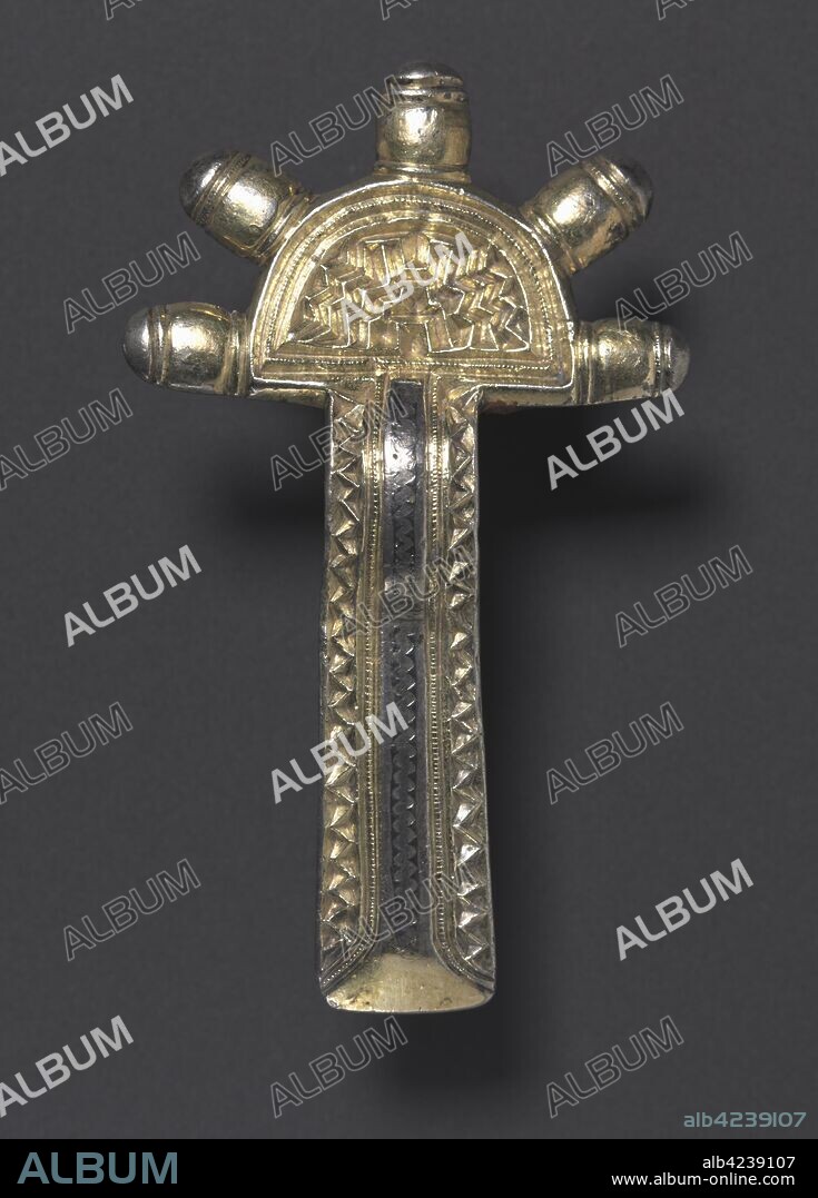 Bow Fibula, 500-550. Frankish, 6th century. Silver gilt and niello; overall: 7.7 x 4.5 x 1.1 cm (3 1/16 x 1 3/4 x 7/16 in.).