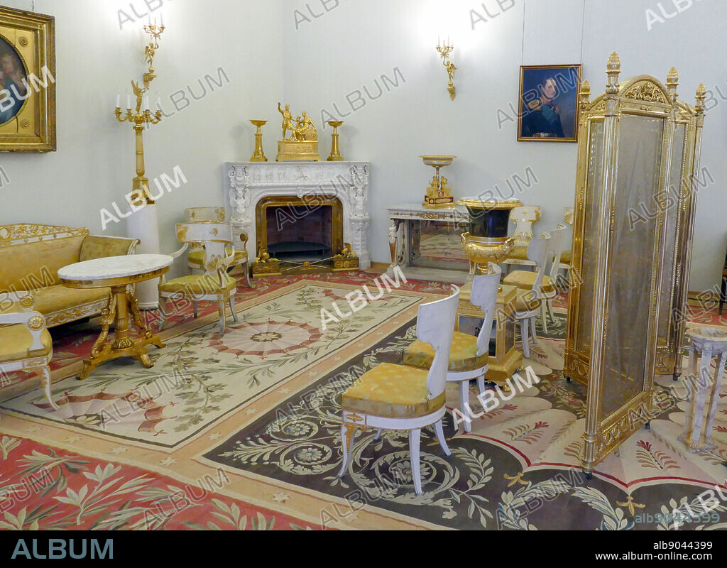 Drawing room of Tsar Nicholas II at the Winter Palace, St Petersburg, Russia. the Empire-style interior, of the drawing-room includes a part of a large furniture-set designed by the architect Luigi Rusca. The furniture with tapestry upholstery, commissioned by the Head of the Court Office, Dmitry Guryev, was made in 1805 1806 at the Imperial Tapestry Works.