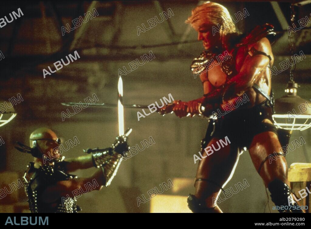 DOLPH LUNDGREN en MASTERS DEL UNIVERSO, 1987 (MASTERS OF THE UNIVERSE), dirigida por GARY GODDARD. Copyright CANNON FILMS.