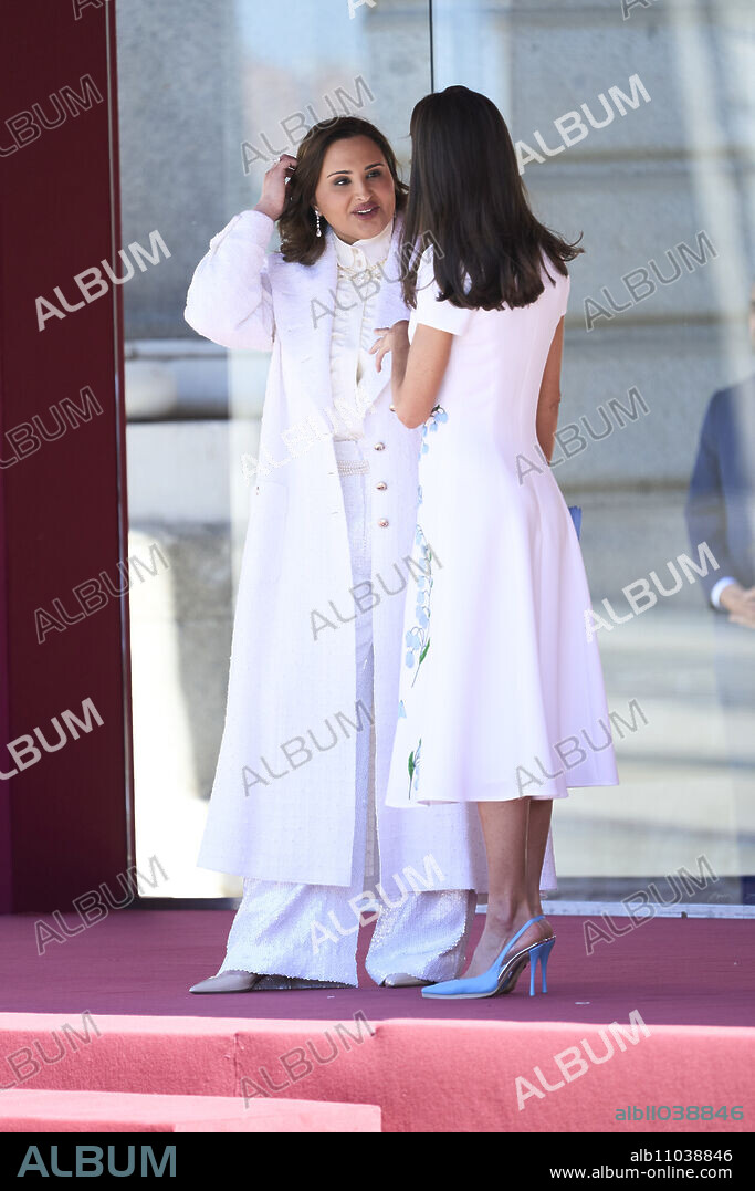 King Felipe VI of Spain, Queen Letizia of Spain, Sheikh Tamim Bin Hamad Al Thani, Sheikha Jawaher Bint Hamad Bin Suhaim Al Thani attends Official Reception to Sheikh of Qatar and Sheikha at Royal Palace on May 17, 2022 in Madrid, Spain.