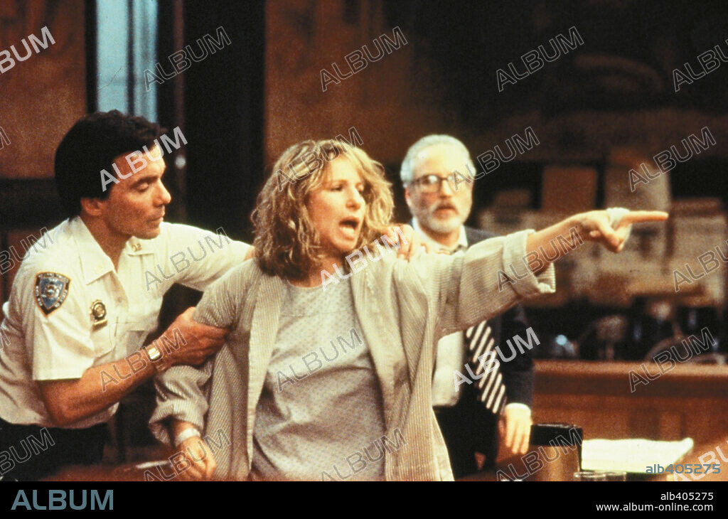 BARBRA STREISAND y RICHARD DREYFUSS en LOCA, 1987 (NUTS), dirigida por MARTIN RITT. Copyright WARNER BROTHERS.