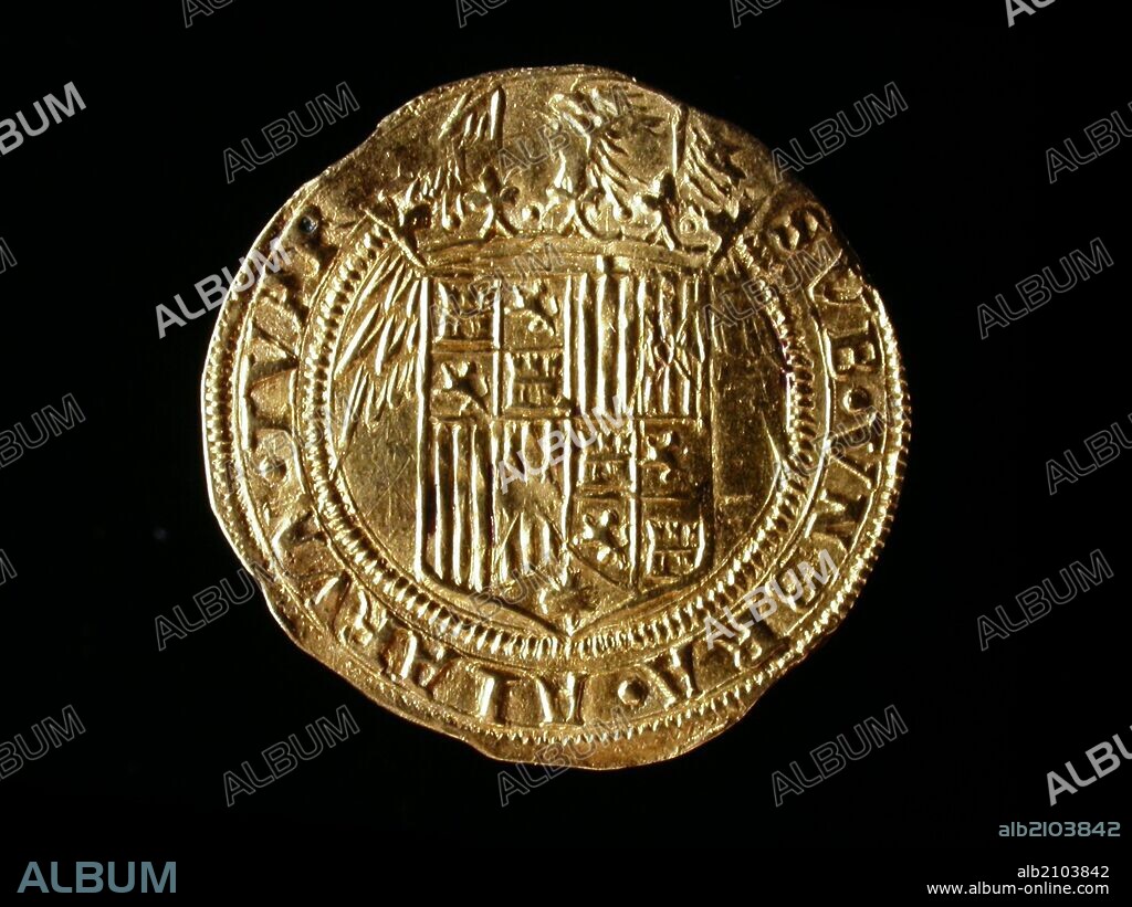 NUMISMATICA. MONEDA MEDIEVAL CRISTIANA. DOBLE EXCELENTE DE ORO, DE REYES CATOLICOS. REVERSO. EL ESCUDO CORONADO DE LAS ARMAS DE LEON, CASTILLA, ARAGON, SICILIA Y GRANADA. 1504. (DEPOSITO: MUSEO ARQUEOLOGICO NACIONAL).