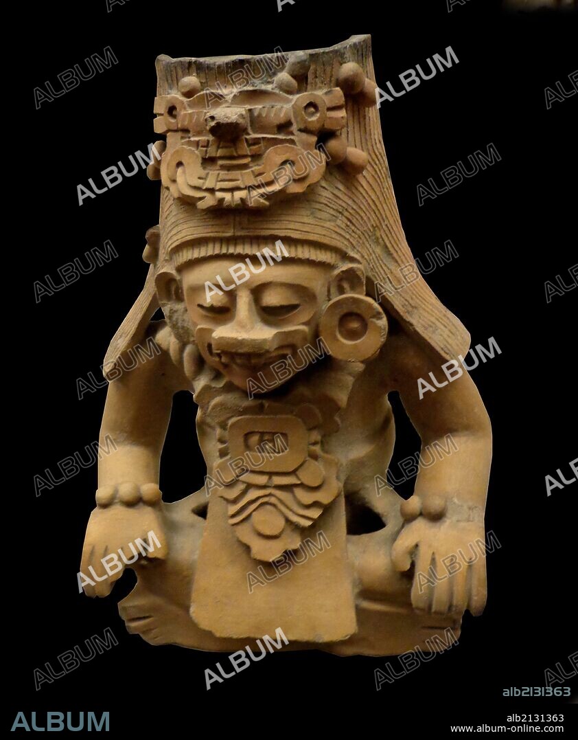 Funerary urn of an royal ancestor figure. Circa 200 BC-AD 800, Zapotec. Found entombed in the Zapotec capital, Monte Alban (Photo by: Universal History Archive/UIG via Getty Images).
