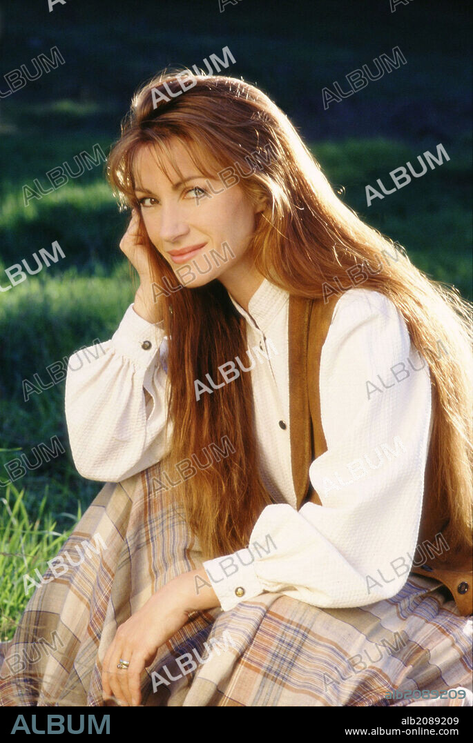 JANE SEYMOUR en LA DOCTORA QUINN, 1993 (DR. QUINN, MEDICINE WOMAN), dirigida por CHUCK BOWMAN, JAMES KEACH y JERRY LONDON. Copyright CBS-TV.