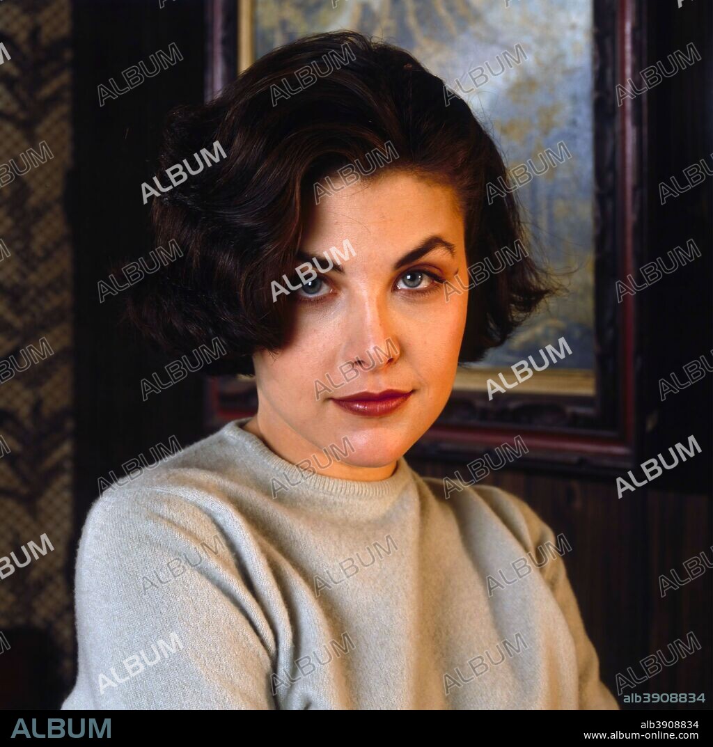 SHERILYN FENN in TWIN PEAKS, 1990, directed by DAVID LYNCH. Copyright LYNCH/FROST PRODUCTIONS.