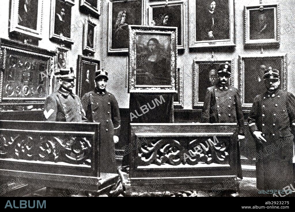 1913-La Gioconda Florence Uffizi in the hall of portraits in 1913 after that the painting by Leonardo da Vinci was stolen in 1911 at the Louvre by Vincenzo Peruggia. The Monna Lisa was exhibited to the public for two days under close supervision.