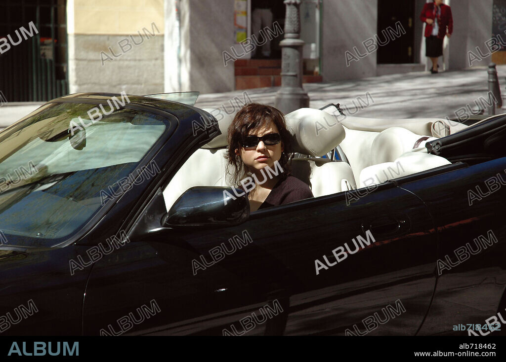 LEONOR WATLING in MALAS TEMPORADAS, 2005, directed by MANUEL MARTIN CUENCA. Copyright IBERROTA FILMS.