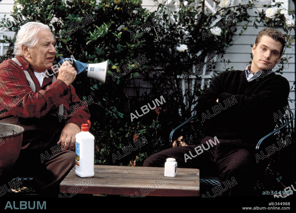 CHRIS O'DONNELL and Sir Peter Ustinov. CHRIS O'DONNELL and PETER USTINOV in THE BACHELOR, 1999, directed by GARY SINYOR. Copyright NEW LINE CINEMA / IOVINO, PETER.