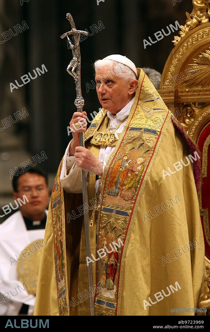 ALBERTO SAIZ......11-24-07.... ROME Appointment of 21 new cardinals. The archbishop of Valencia, Monsignor Agustín García-Gasco, will be created tomorrow as a cardinal in the consistory chaired by Pope Benedict XVI, along with the appointment of 22 new cardinals. //photo: Alberto Sáiz // 11-24-07 // Valencia // ARCHDC Alberto Sáiz.
