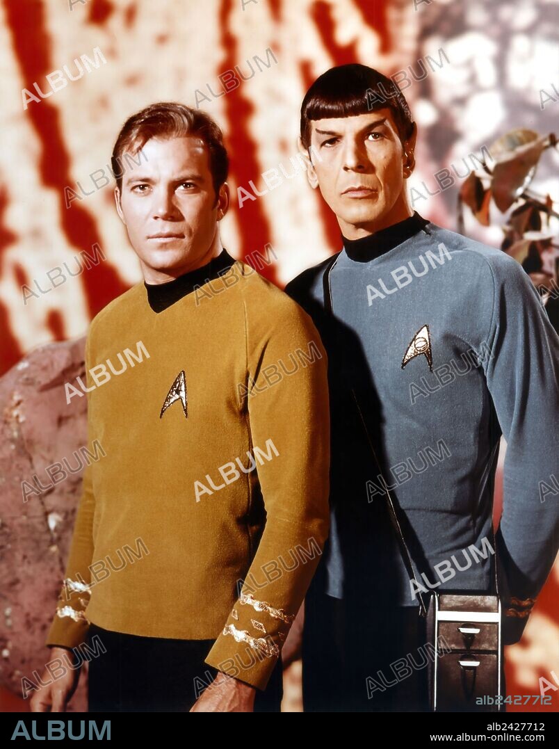 LEONARD NIMOY und WILLIAM SHATNER in STAR TREK, 1966. Copyright PARAMOUNT TV.