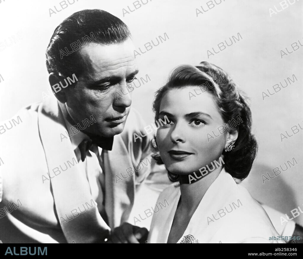 HUMPHREY BOGART und INGRID BERGMAN in CASABLANCA, 1942, unter der Regie von MICHAEL CURTIZ. Copyright WARNER BROTHERS.