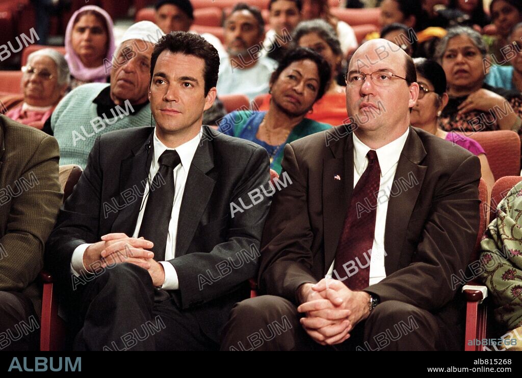 JOHN CARROLL LYNCH and JON TENNEY in LOOKING FOR COMEDY IN THE MUSLIM WORLD, 2005, directed by ALBERT BROOKS. Copyright WARNER INDEPENDENT PICTURES / TERRELL, LACEY.