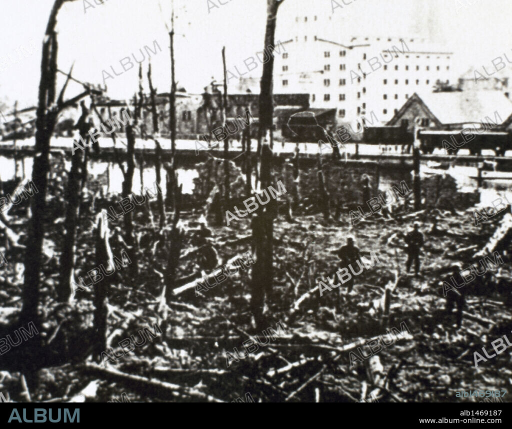 WORLD WAR II (1939-1945). Invasion of Poland by German troops (September 1939).  Aspect of the Westerplatz of Warsaw after the bombing of the German Army .