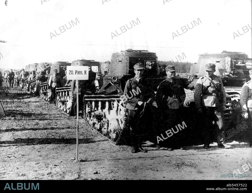 ***** now has 300,000 men, The full strength of her Army, under ARMS. The talks between Finland and Russia are being continued. ***** some of Finland's tanks ready for *****. October 18, 1939. (Photo by Sport & General Press Agency, Limited.).