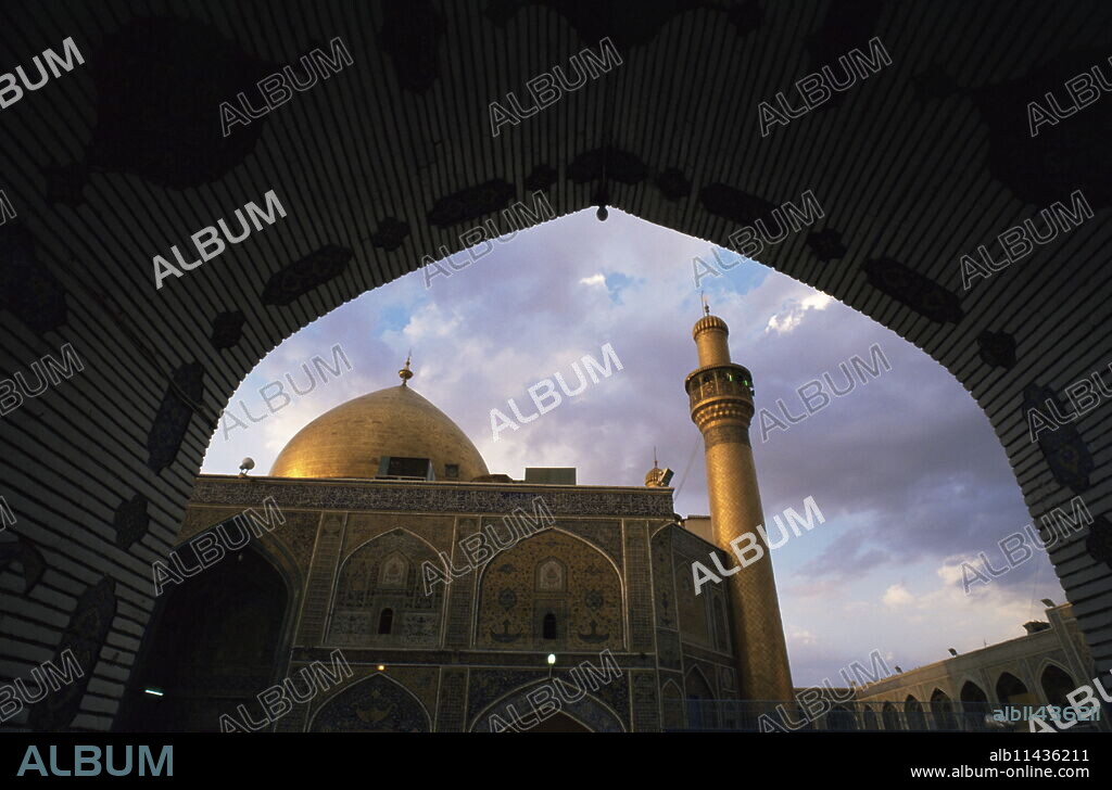 Hussein's Mosque, Karbala (Kerbela), Iraq, Middle East.