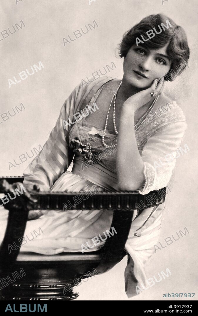 Lily Elsie (1886-1962), English actress, early 20th century.