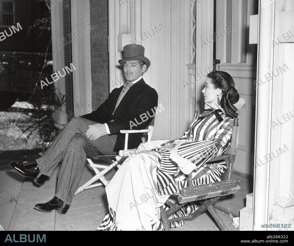 CLARK GABLE and VIVIEN LEIGH in GONE WITH THE WIND, 1939, directed by GEORGE CUKOR and VICTOR FLEMING. Copyright M.G.M.