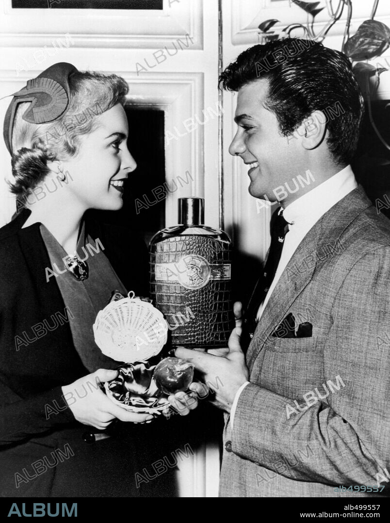 JANET LEIGH y TONY CURTIS.