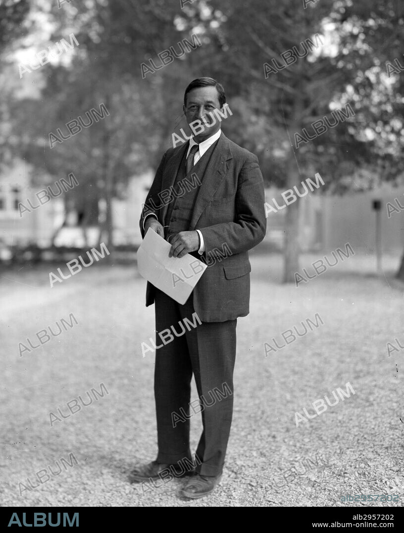 Photograph of Judah Leon Magnes (1877-1948) prominent Reform rabbi in both the United States and the British Mandate of Palestine. Dated 1922.