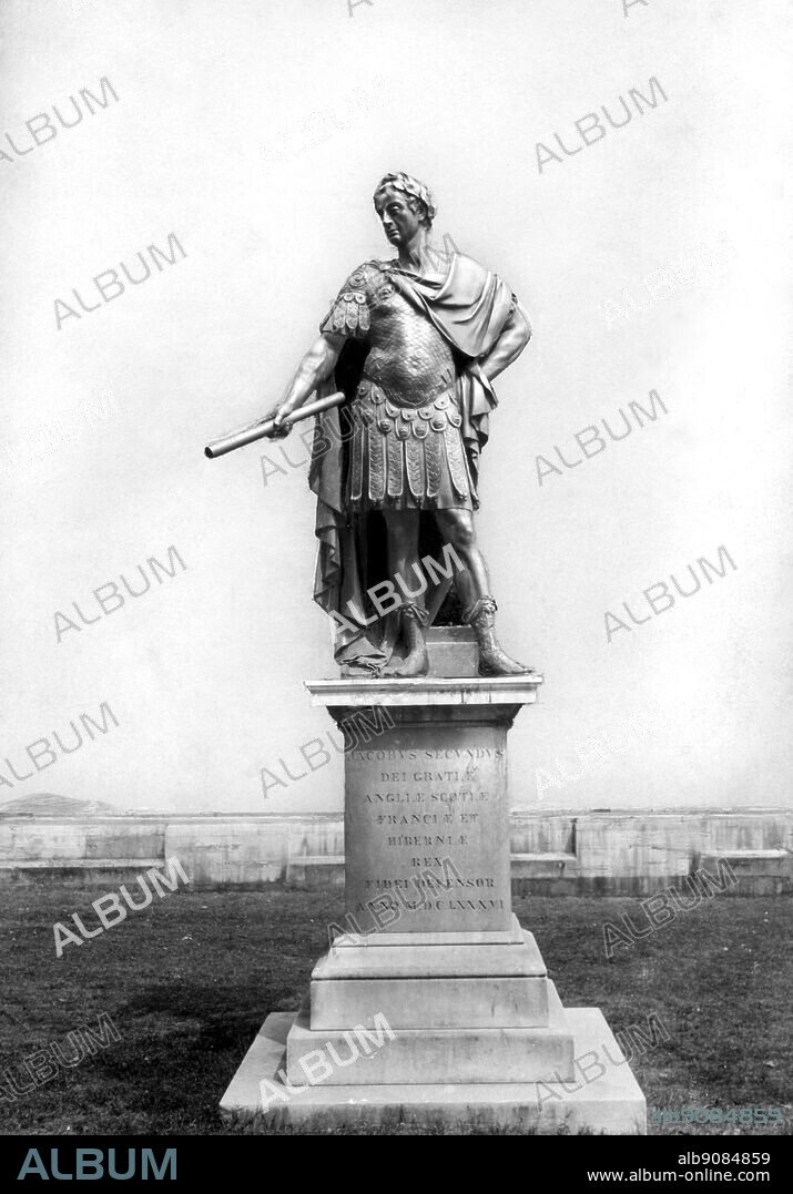 James II Bronze Statue in St James' Park , London , England . Sculptured by Grinling Gibbons it represents and English king in a Roman toga , commissioned by Tobias Rustat in 1686 in honour of working as a page of the Chamber to Charles II and James II.