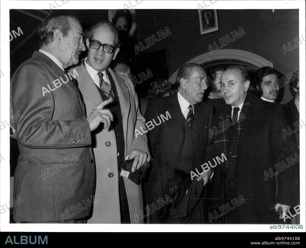 24 diciembre 1971. Nace un teatro en Madrid. Apertura del Muñoz Seca. Enrique Guitart, Carlos  Robles Piquer, Enrique Suárez de Deza y José Luis Alonso.