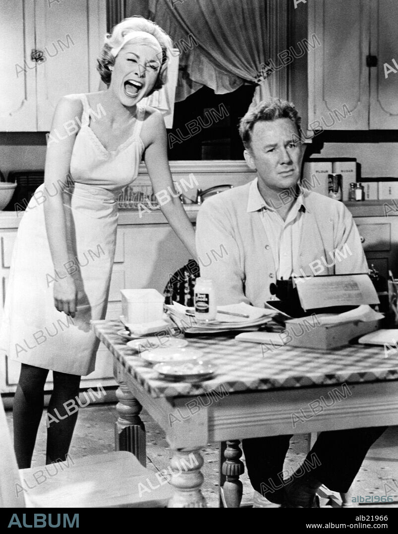 JANET LEIGH and VAN JOHNSON in WIVES AND LOVERS, 1963, directed by JOHN RICH. Copyright HAL WALLIS PRODUCTIONS.