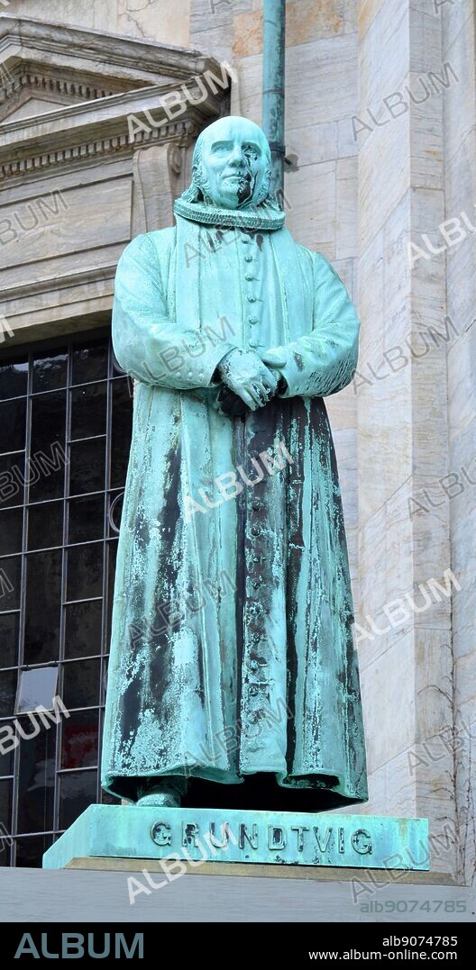 Statue in Copenhagen, Denmark, depicting Nikolaj Frederik Severin Grundtvig (1783 1872; Danish pastor, author, poet, philosopher, historian, teacher and politician. He was one of the most influential people in Danish history, as his philosophy gave rise to a new form of nationalism in the last half of the 19th century.