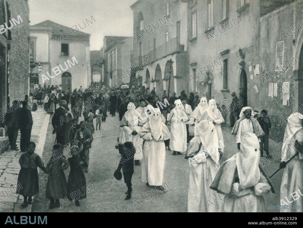 Funeral procession, Taormina, Sicily, Italy, 1927. From Italien in Bildern, by Eugen Poppel [August Scherl, Berlin, 1927].