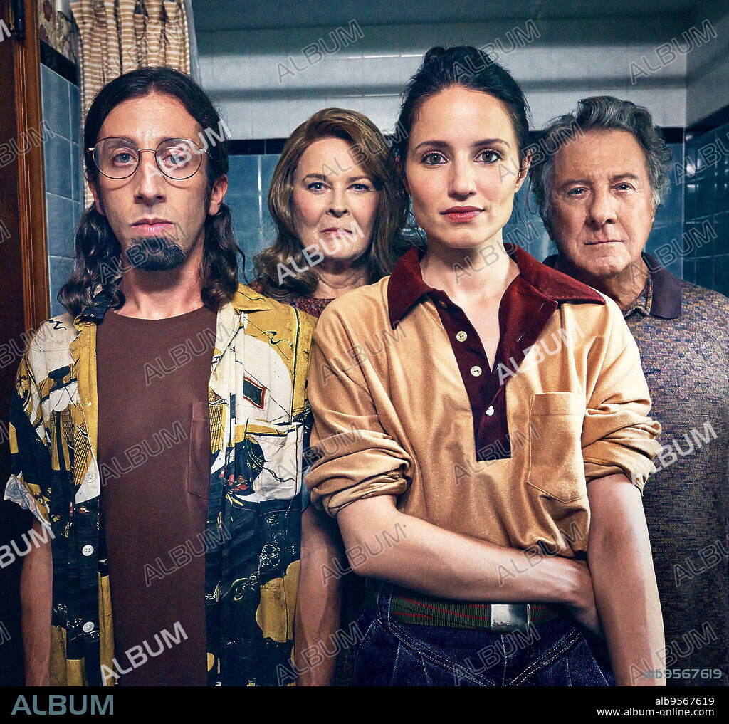 CANDICE BERGEN, DIANNA AGRON, DUSTIN HOFFMAN and SIMON HELBERG in AS THEY MADE US, 2022, directed by MAYIM BIALIK. Copyright Yale Productions.