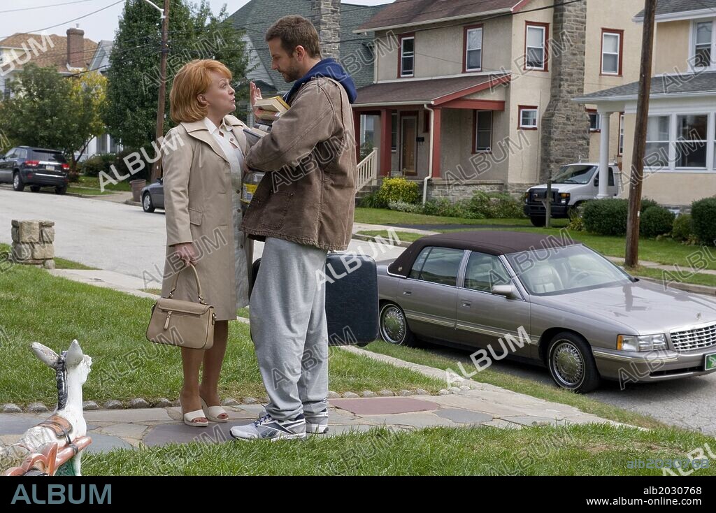 BRADLEY COOPER and JACKI WEAVER in SILVER LININGS PLAYBOOK, 2012, directed by DAVID O. RUSSELL. Copyright MIRAGE ENTERPRISES.