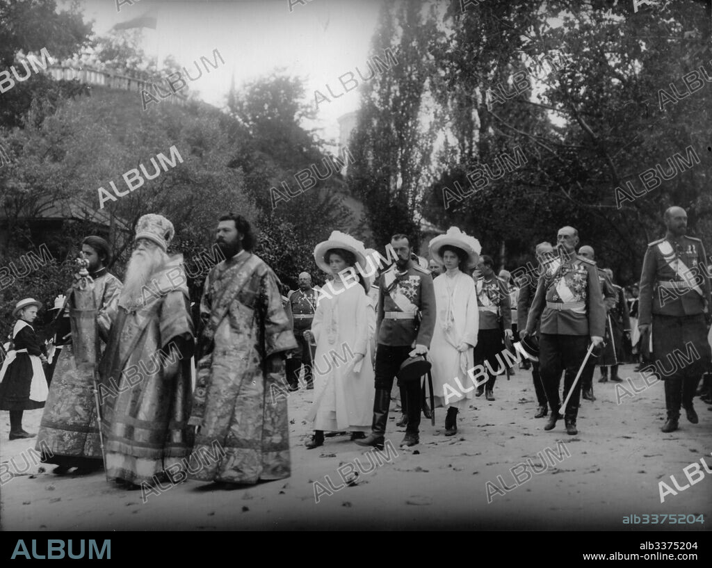 PHOTO STUDIO K. VON HAHN. Tsar's Family and Flavian, Metropolitan of Kiev and Gallich in the Kiev Monastery of the Caves.