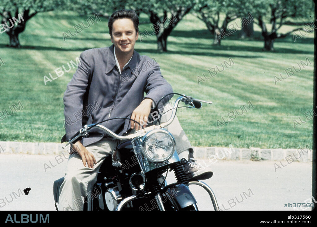 TIM ROBBINS in I. Q., 1994, directed by FRED SCHEPISI. Copyright PARAMOUNT PICTURES / TODD, DEMMIE.