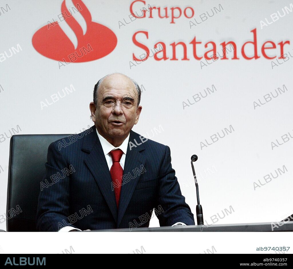 02-25-05-Boadilla del Monte-Madrid. Presentation of Results of the Santander group Led by its president Emilio Botin.-Photo. Chema Barroso.-Archdc.
