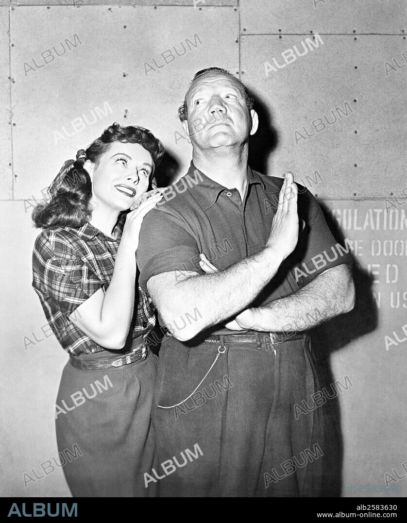 MAXIE ROSENBLOOM and PAULETTE GODDARD in HAZARD, 1948, directed by GEORGE MARSHALL. Copyright PARAMOUNT PICTURES.