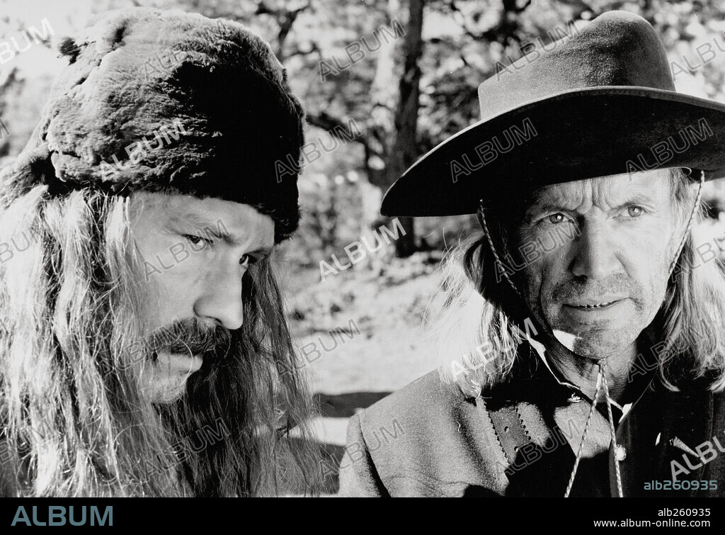 LANCE HENRIKSEN in DEAD MAN, 1995, directed by JIM JARMUSCH. Copyright PANDORA FILMPRODUKTION GMBH/JVC ENTERTAINMENT/ 12 GAUGE PROD.
